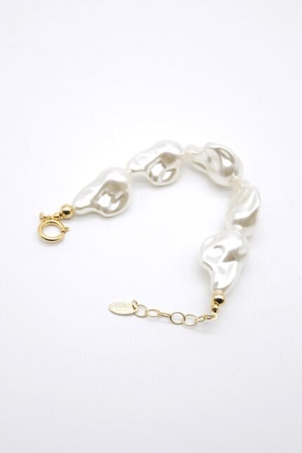 Zelie Baroque Pearl Bracelet